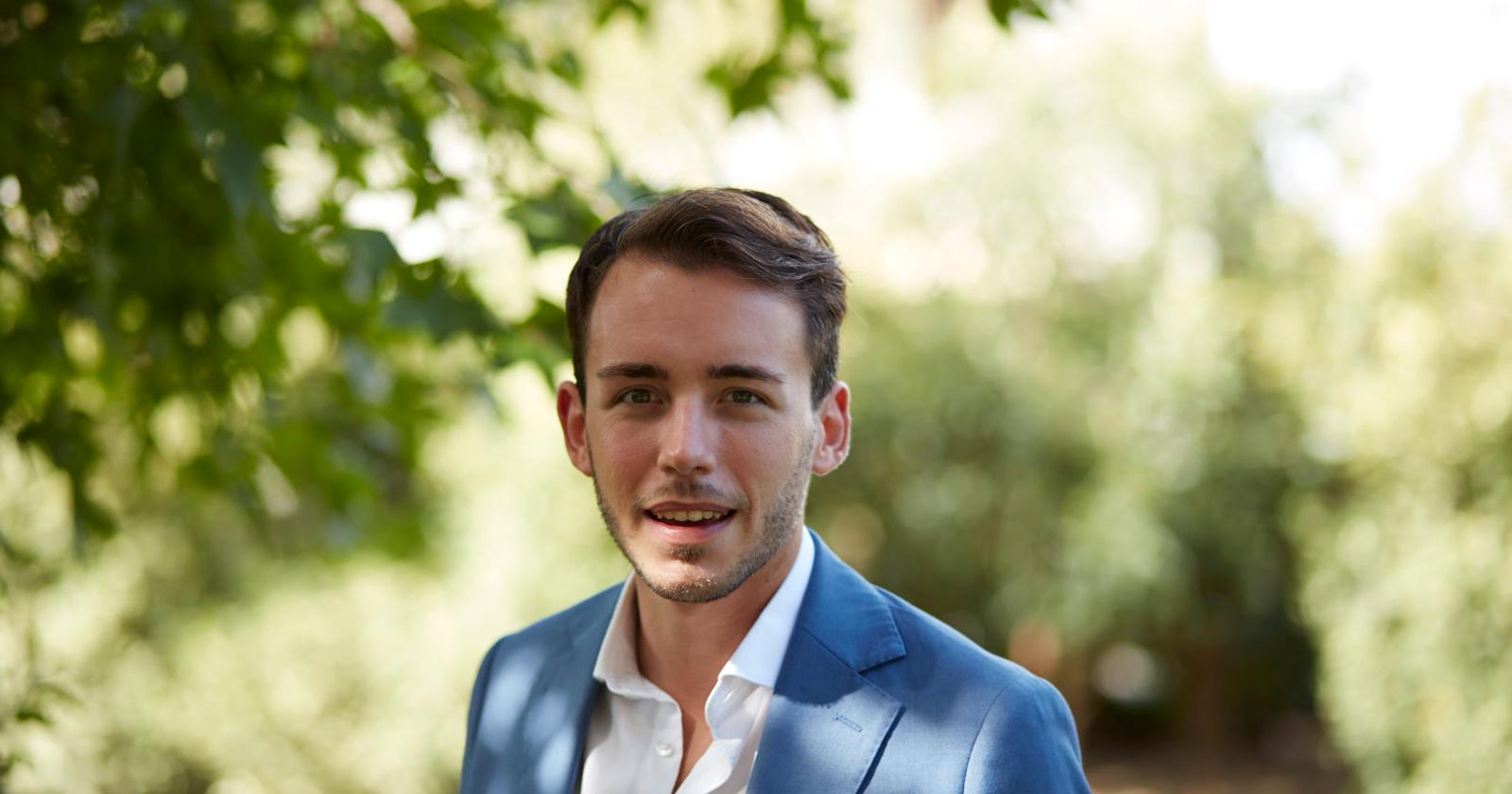 "Prende posizione contro le trivelle, subito"