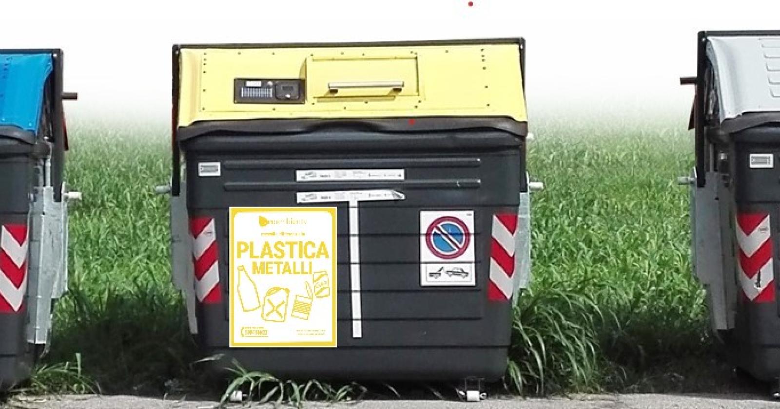 Cassonetti intelligenti in centro, ecco come funzionano
