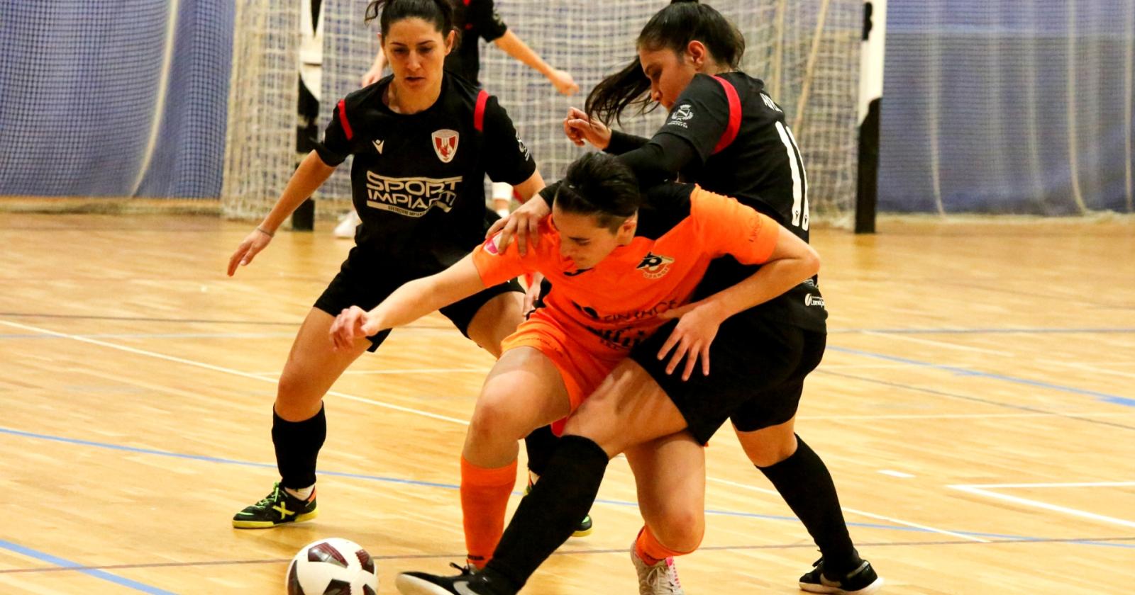 Triplice fischio, le "Orange" si sciolgono