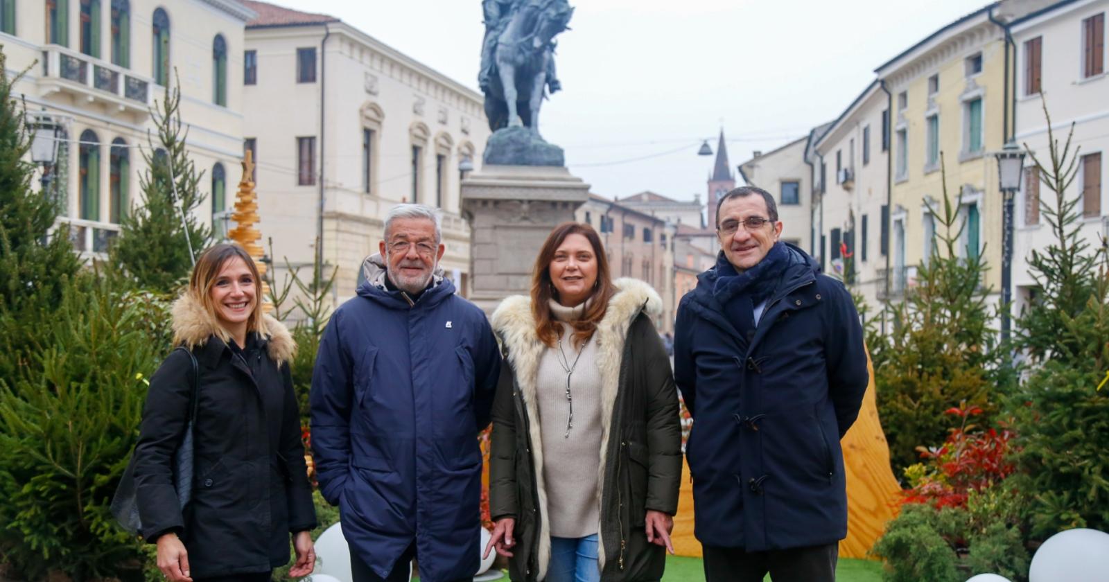 Un presepe intagliato nel legno per piazza Garibaldi