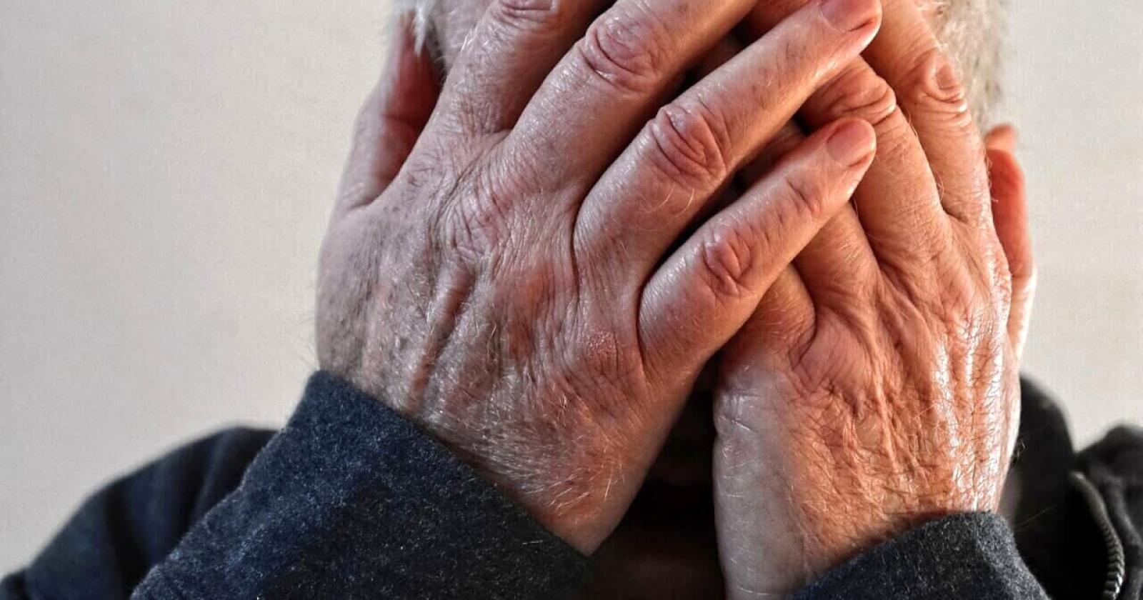 I figli rifiutano il funerale al padre morto: "Era insopportabile"