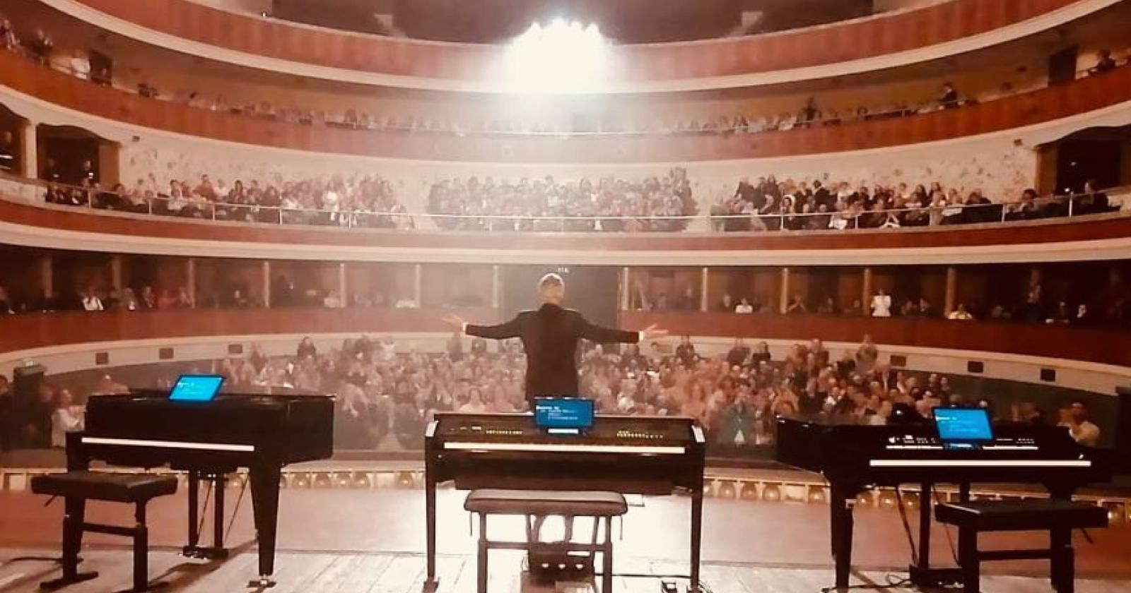 Standing ovation per Claudio Baglioni ad Adria