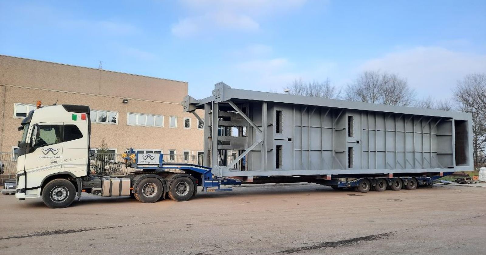 I giganti polesani: sono alti 80 metri l'uno