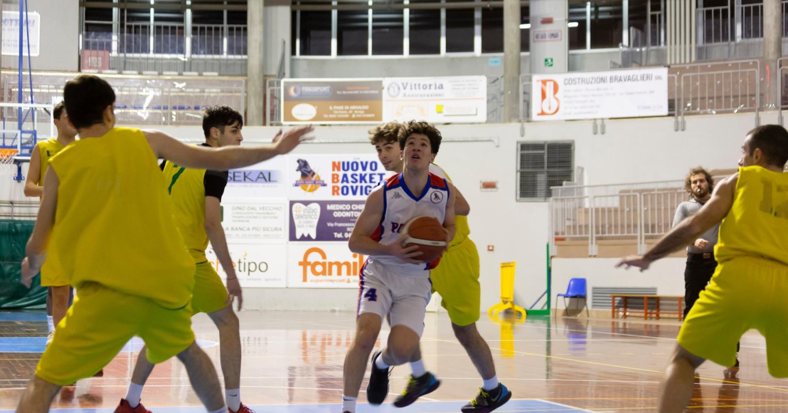 L'Under 20 capolista falcidiata crolla con Mestre