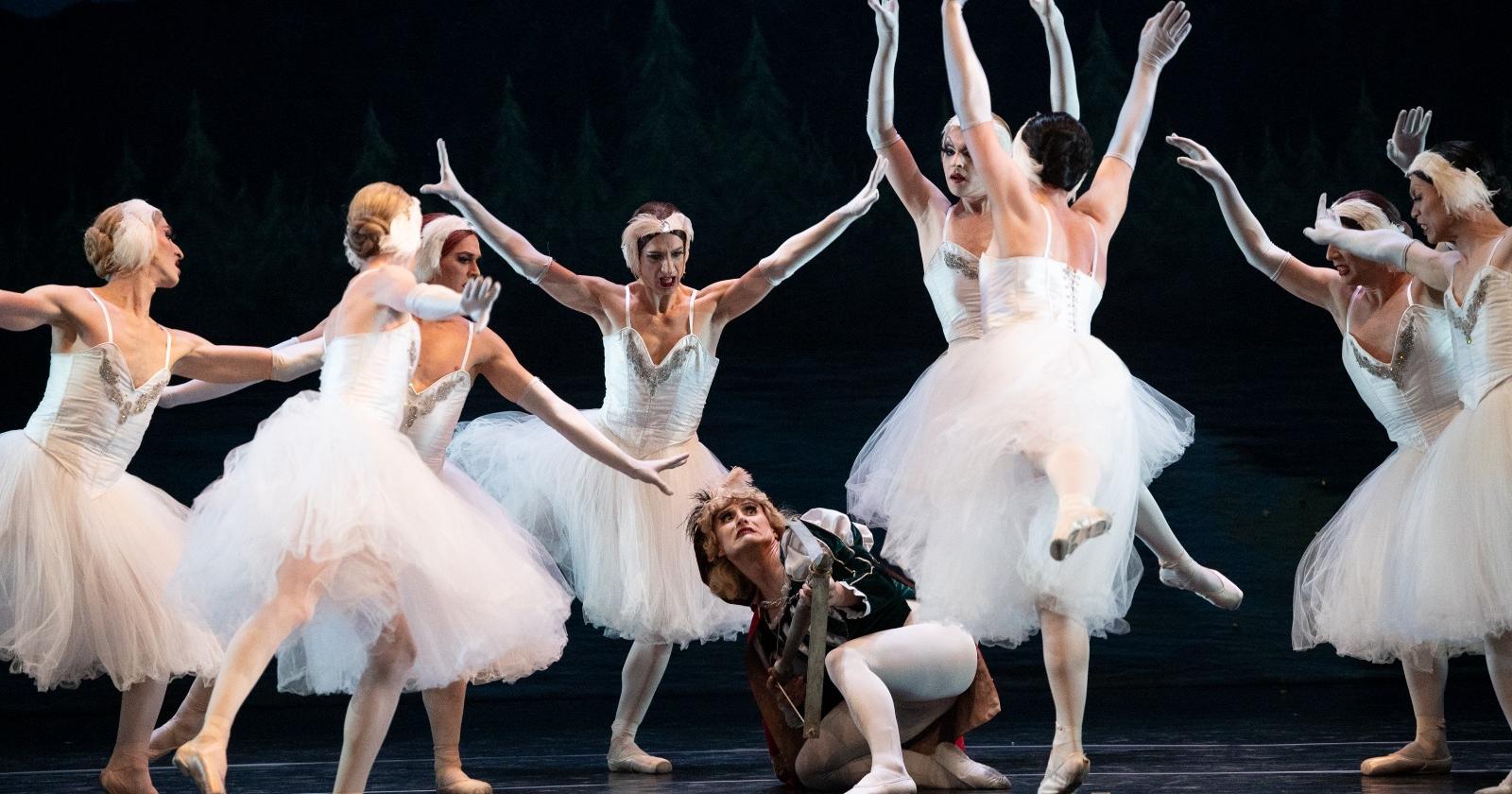 Con Trocks il balletto diventa pop