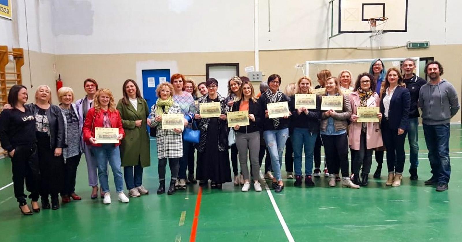 Un attestato per le "guerriere" del corso di autodifesa