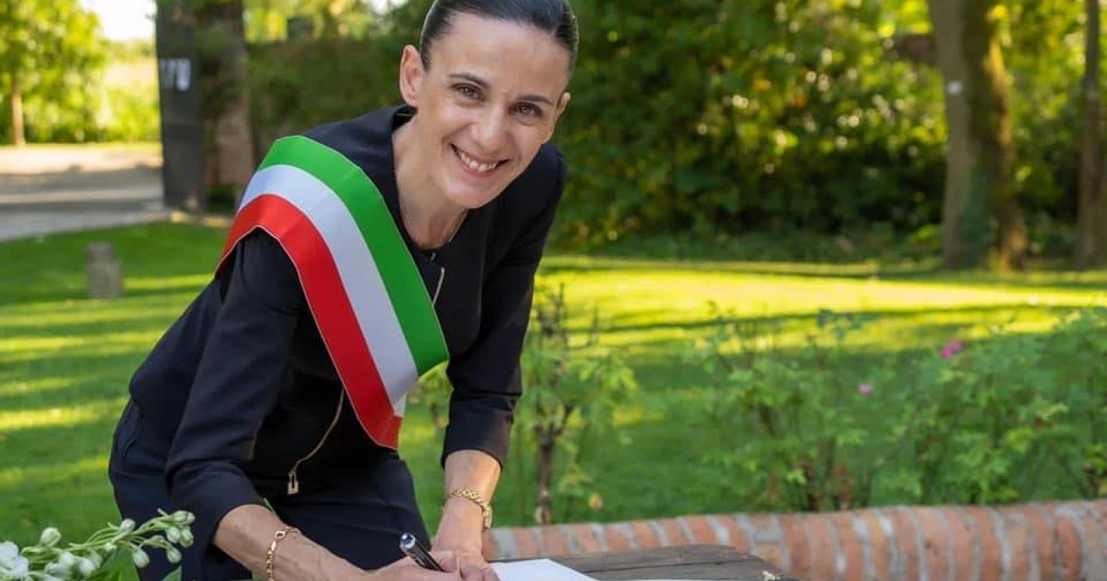 "Sosteniamo la campagna  di sensibilizzazione contro il cancro epiteliale dell'ovaio"