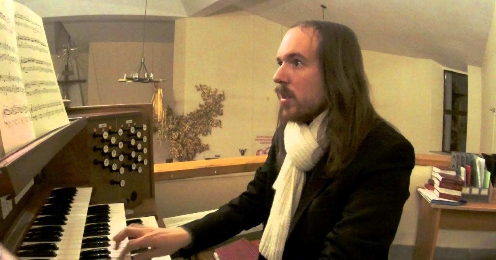 Luca Sartore sull’organo di Santa Maria in Punta