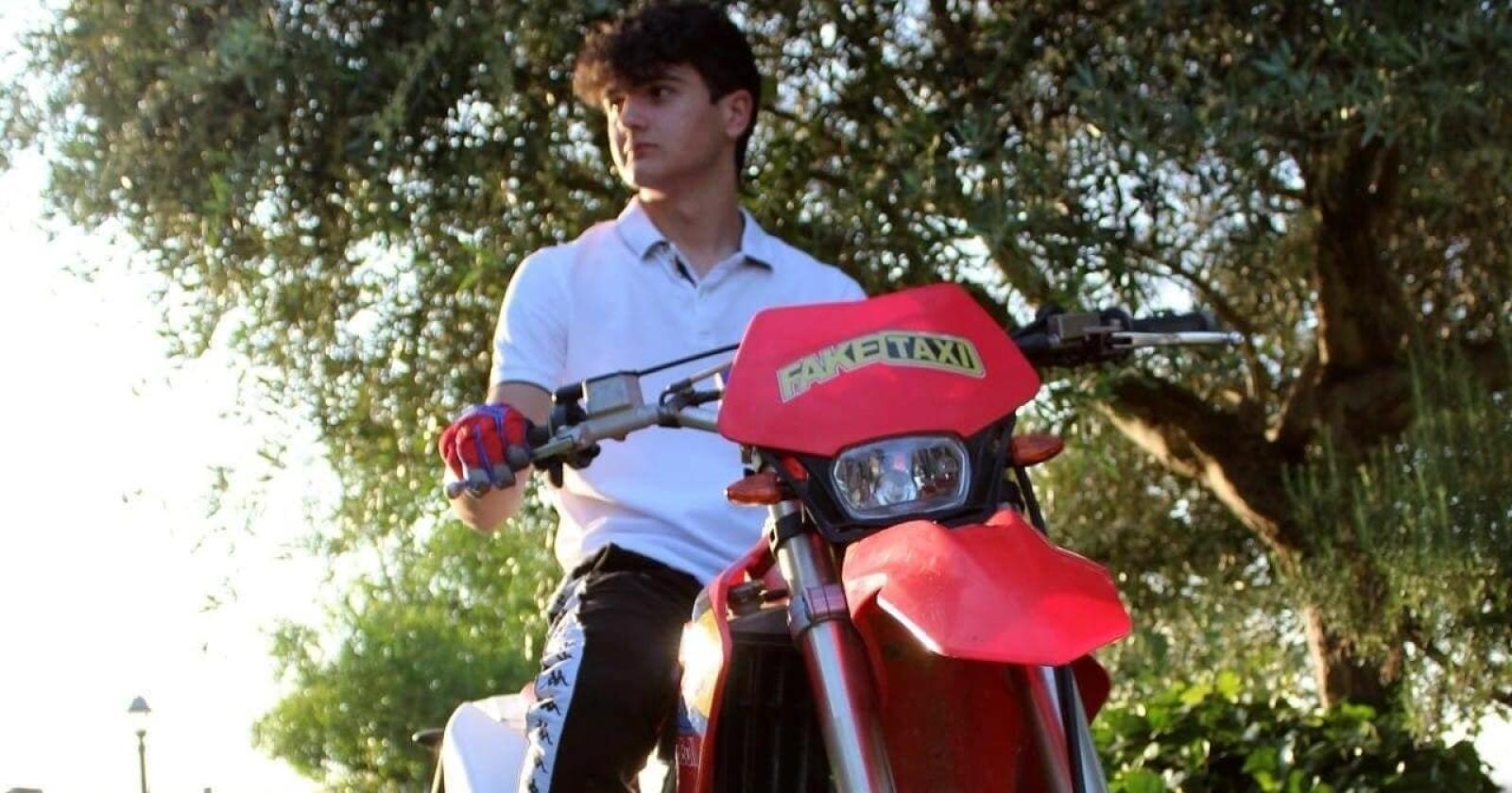 Impatto devastante, Davide muore a 18 anni