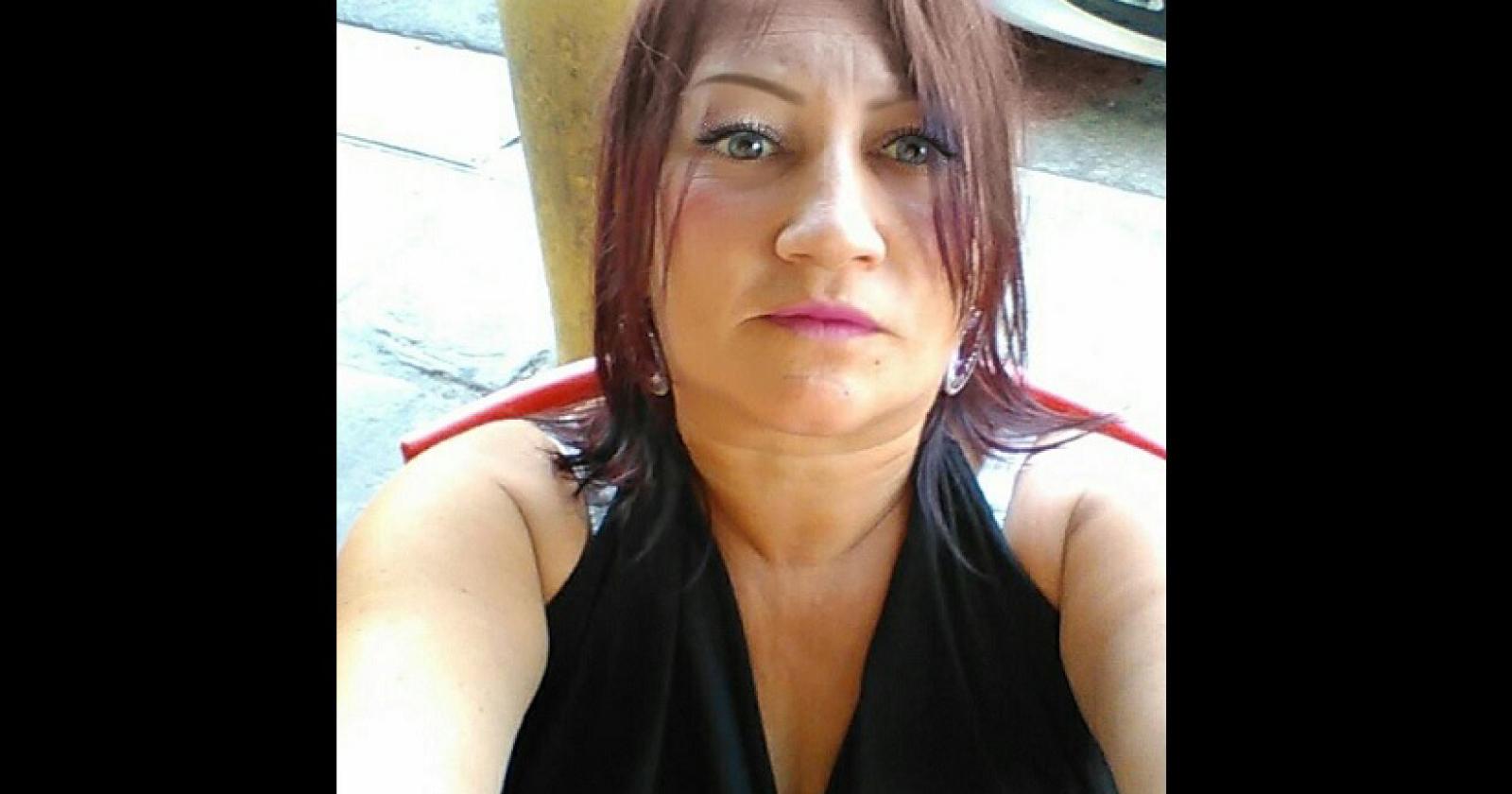 Muore in casa a 46 anni, il paese sotto choc