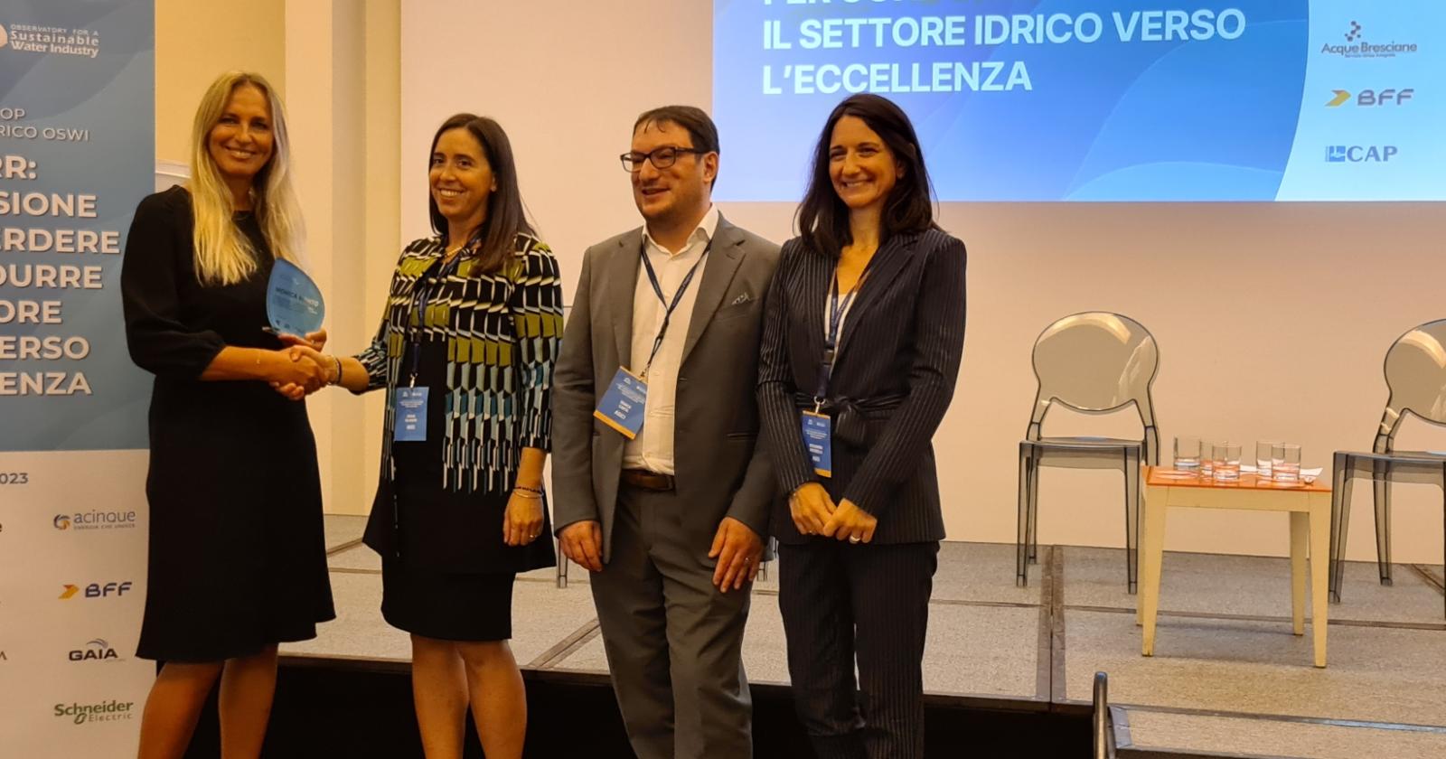 Monica Manto, direttore generale di acquevenete, vince il premio “Manager Servizio idrico”