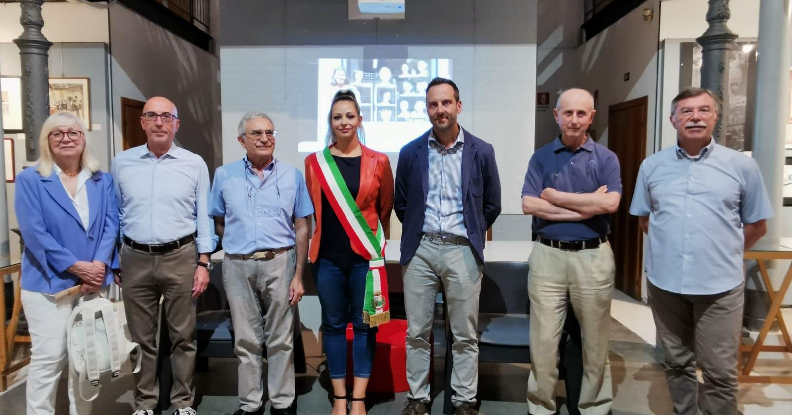 Inaugurata l'esposizione "Vetrine in Mostra"