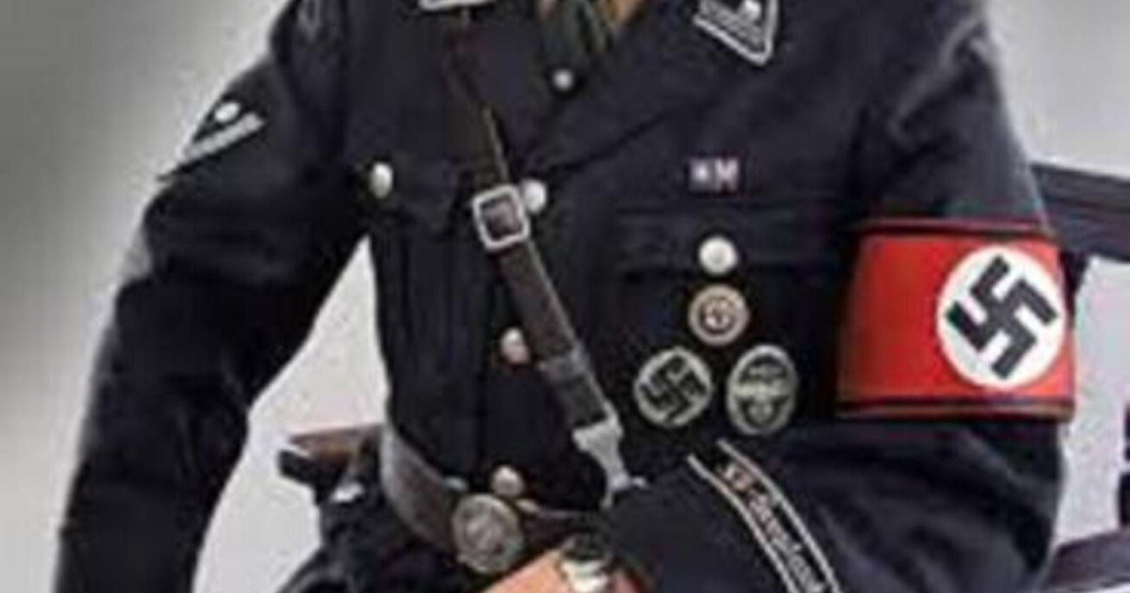Costume nazista premiato alla festa di Halloween, scoppia il caso