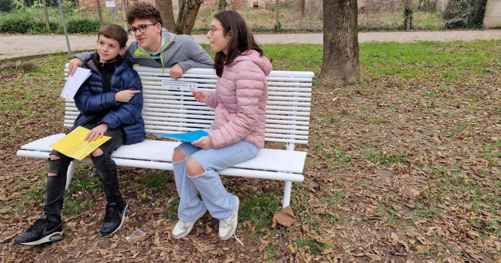 Una panchina per i diritti dei bimbi