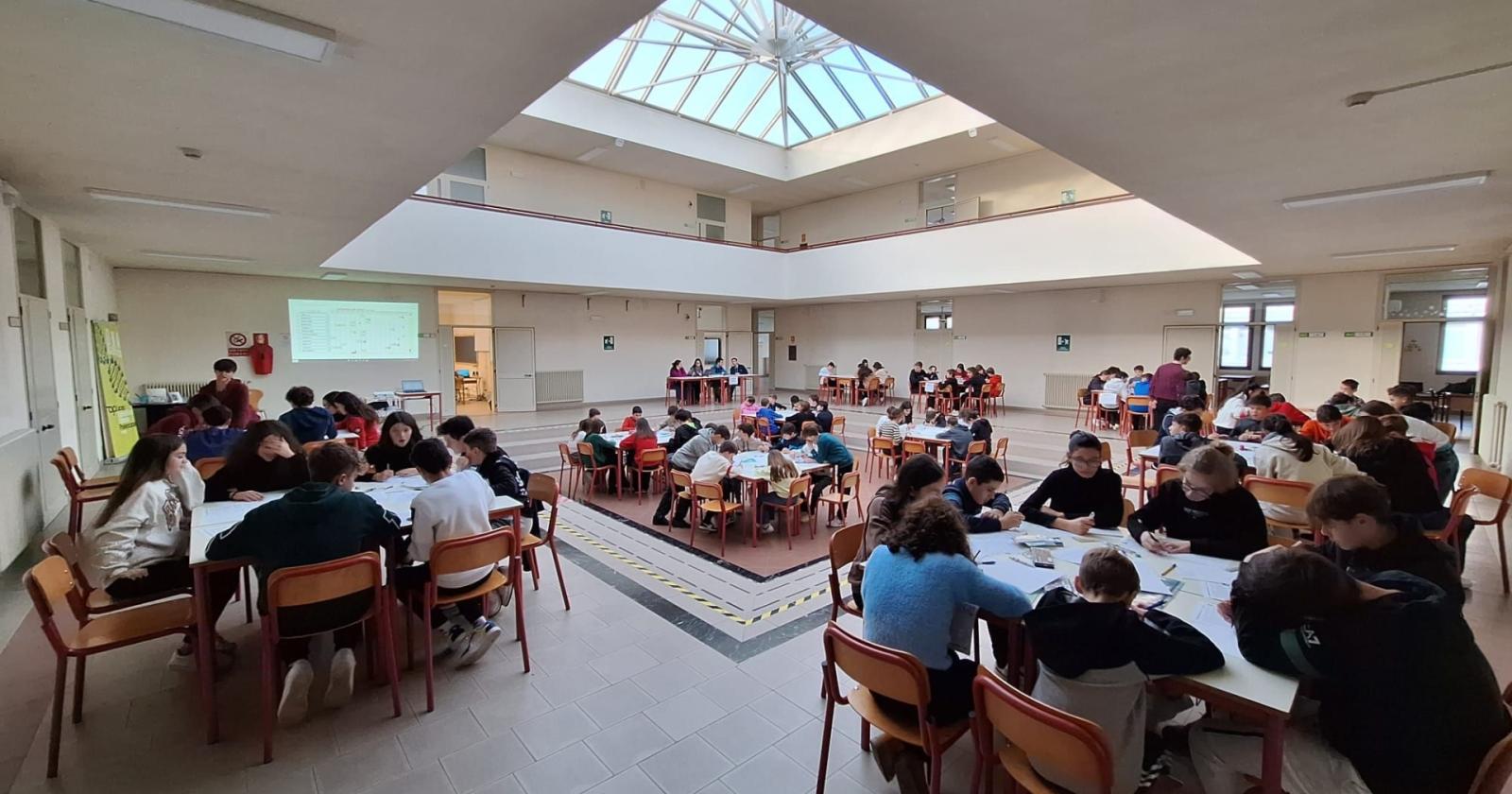 Tutti pazzi per il torneo "Matematica per Gioco" del Liceo Paleocapa