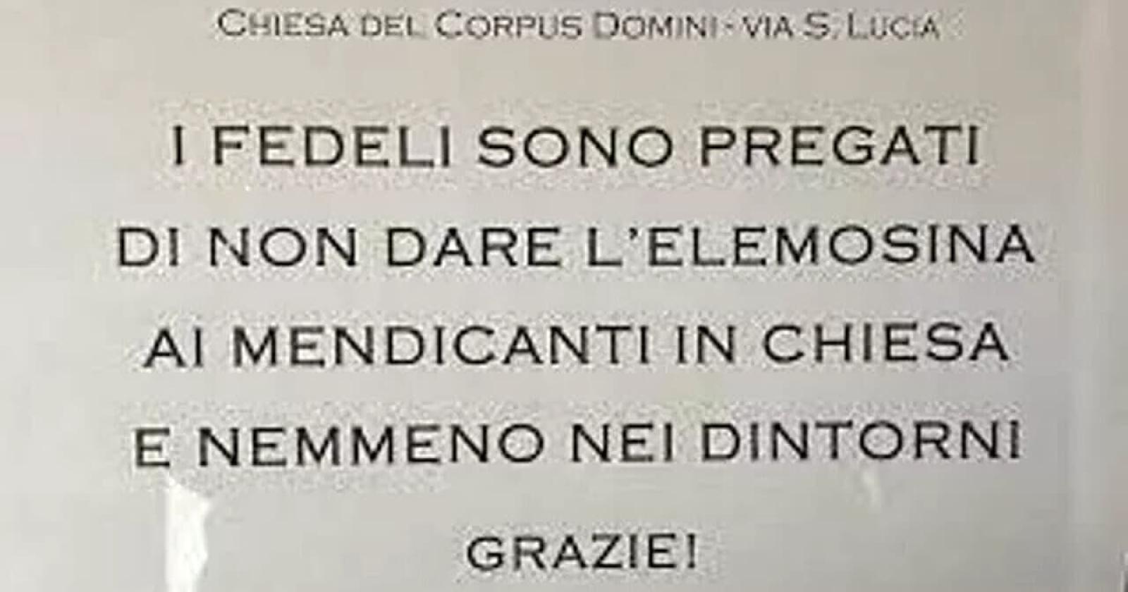 Il parroco ordina: "Niente elemosina". Ed è polemica