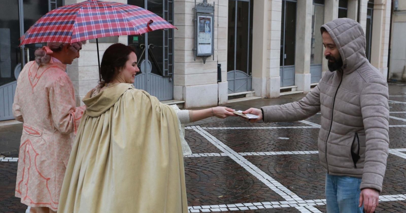 La piazza è un palcoscenico