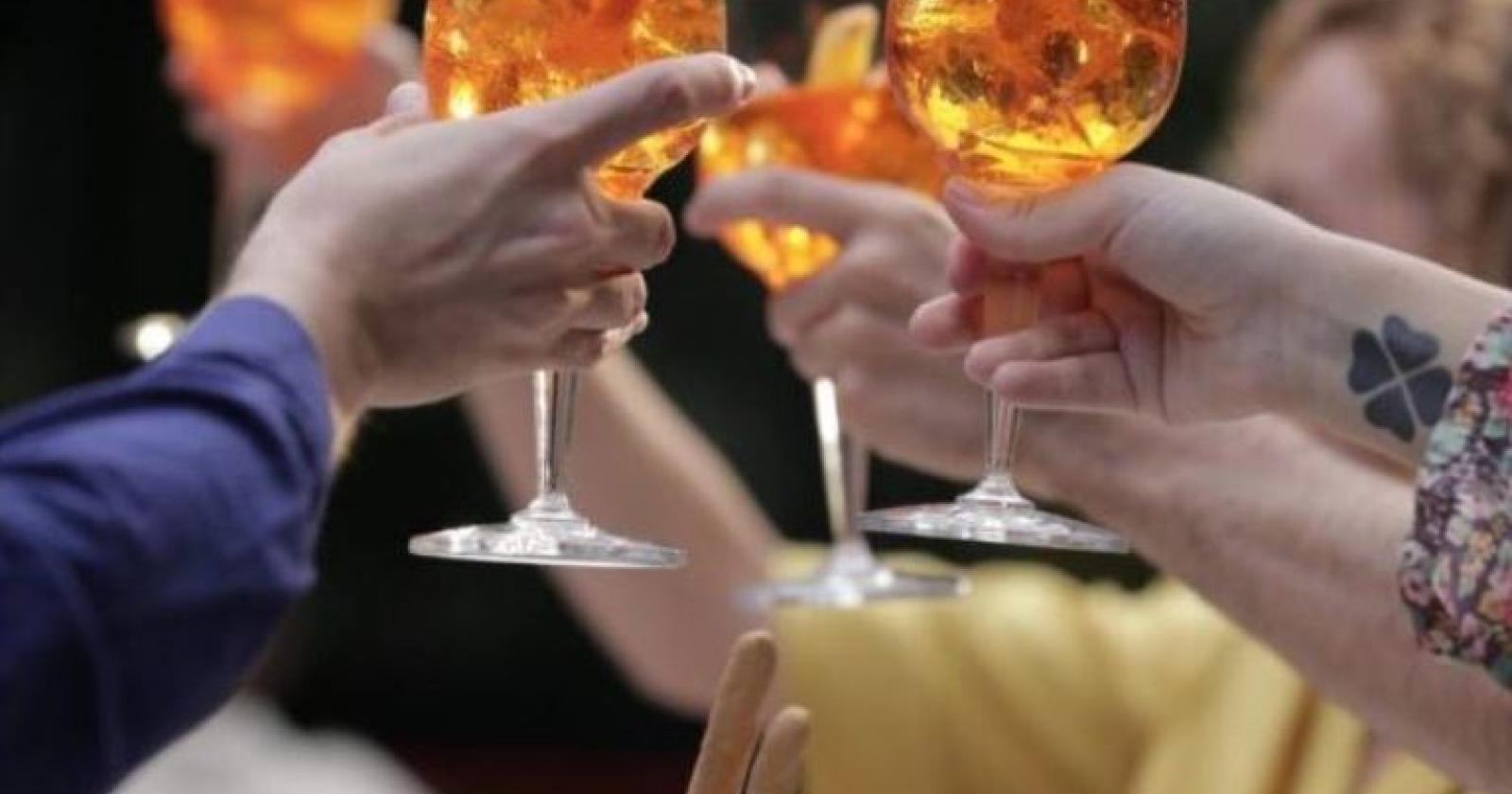 Barista cinese taroccava lo spritz, arrivano i Nas e la denunciano