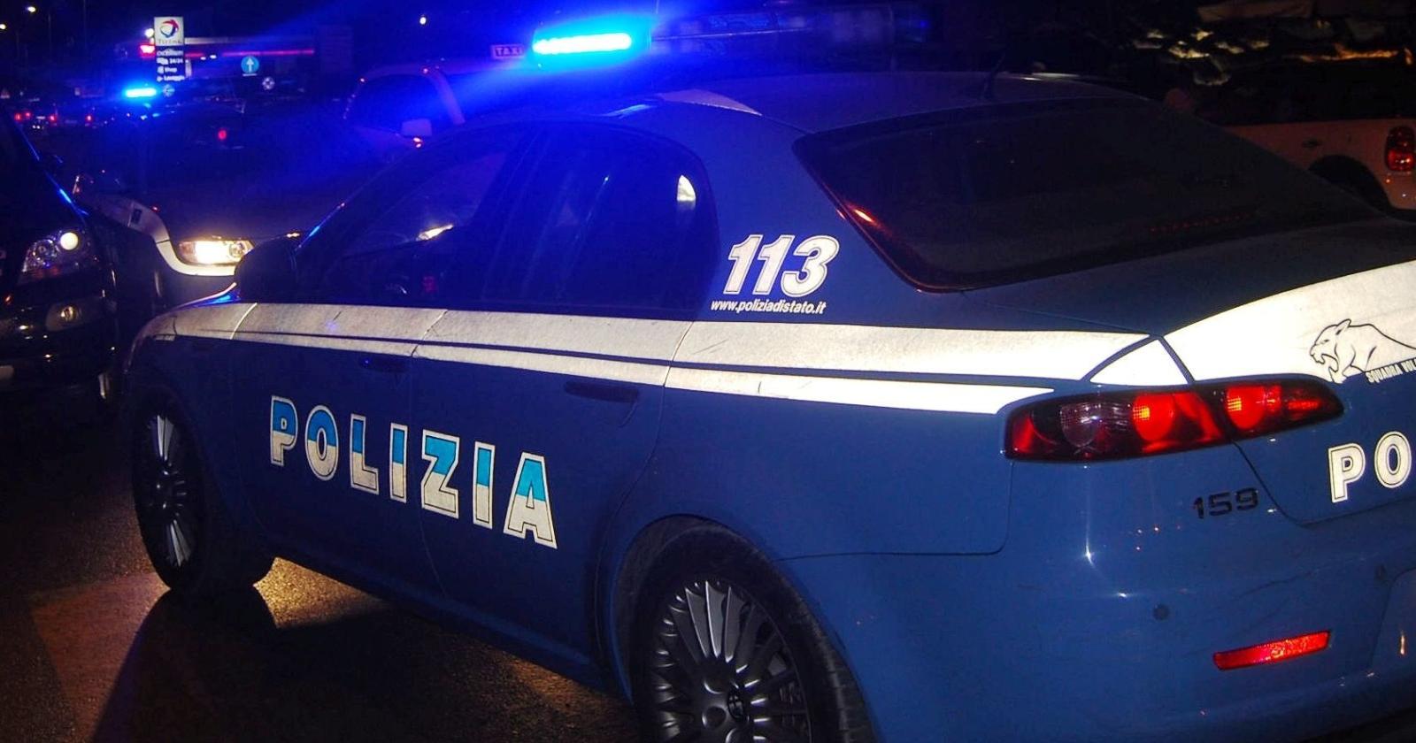 Allarme nella notte a palazzo Angeli, intervengono pompieri e polizia