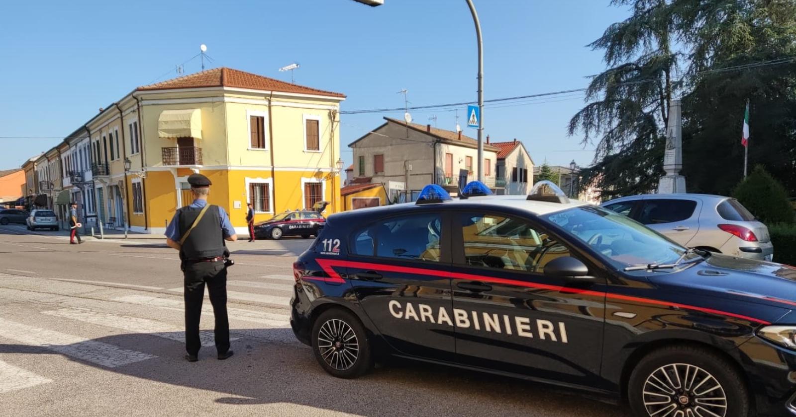 Continuava a perseguitarla, arrestato