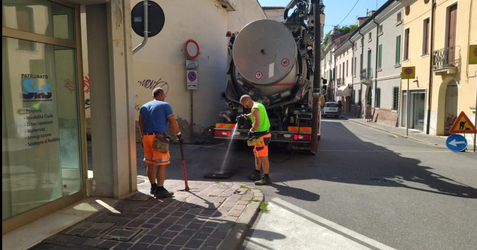 Parte la maxi operazione "Caditoie"