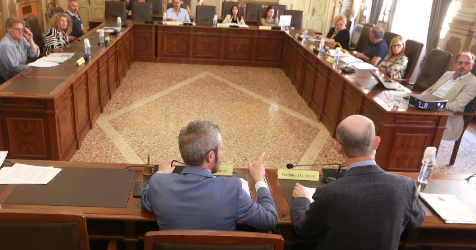 Provinciali, centrosinistra in cerca di un futuro