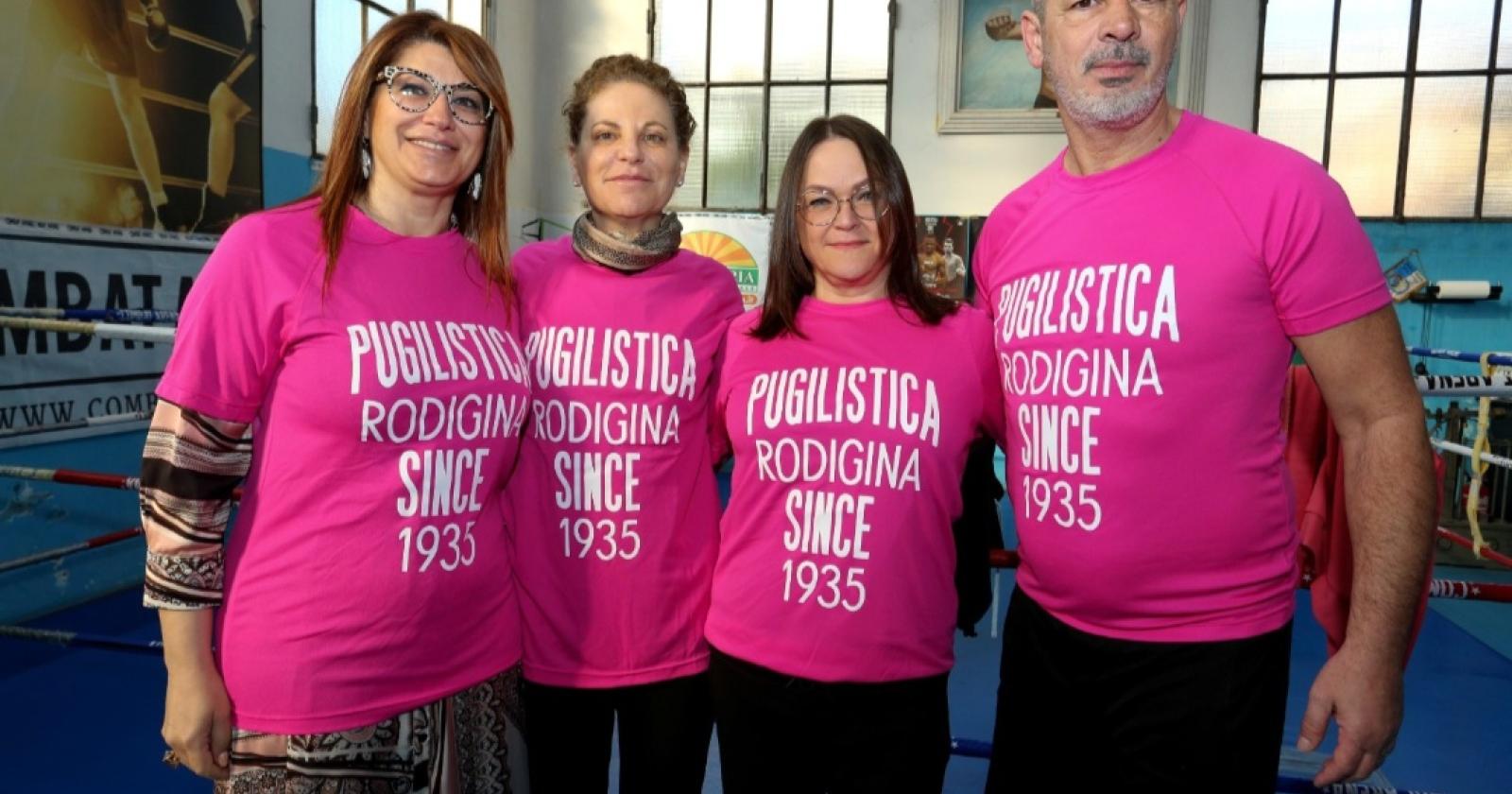 "Coi guantoni impariamo a salvarci la vita"
