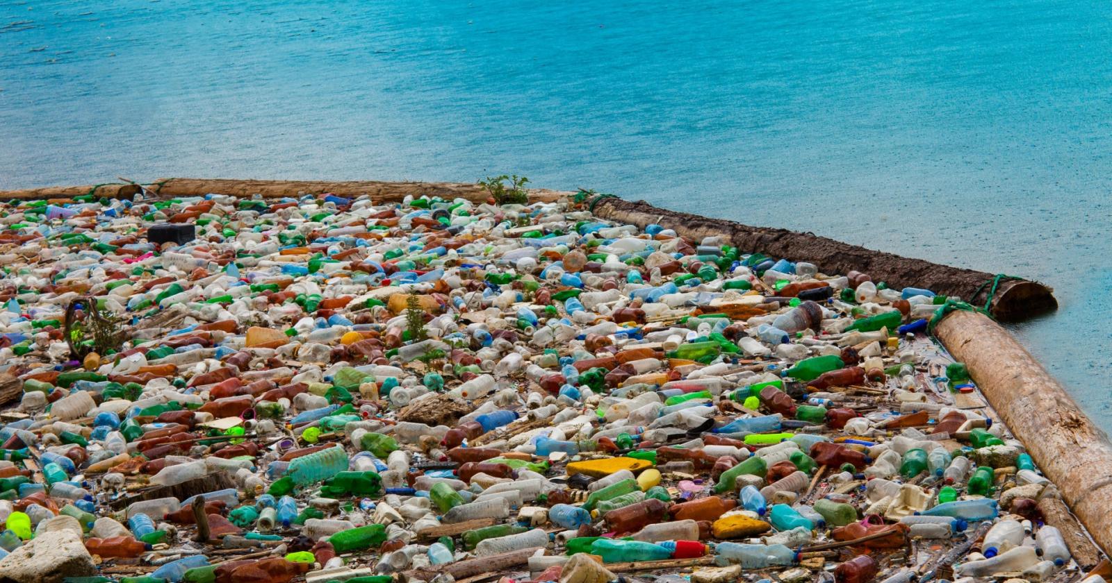 Fiumi di plastica verso il mare