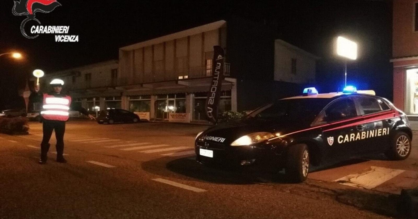 Giovane fermato dai carabinieri a Cornedo Vicentino: una notte di follia tra alcol, droga e resistenza