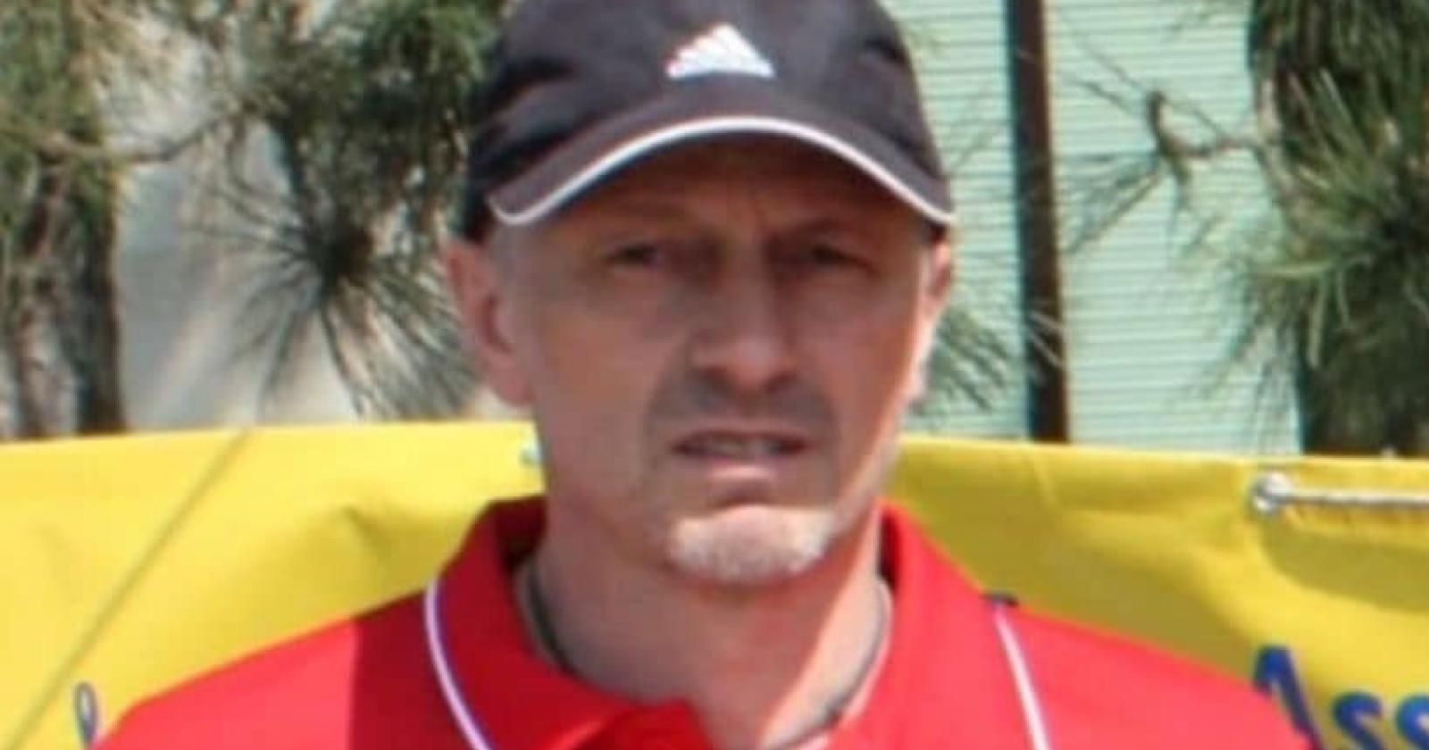Lacrime per Sandro aveva  64 anni