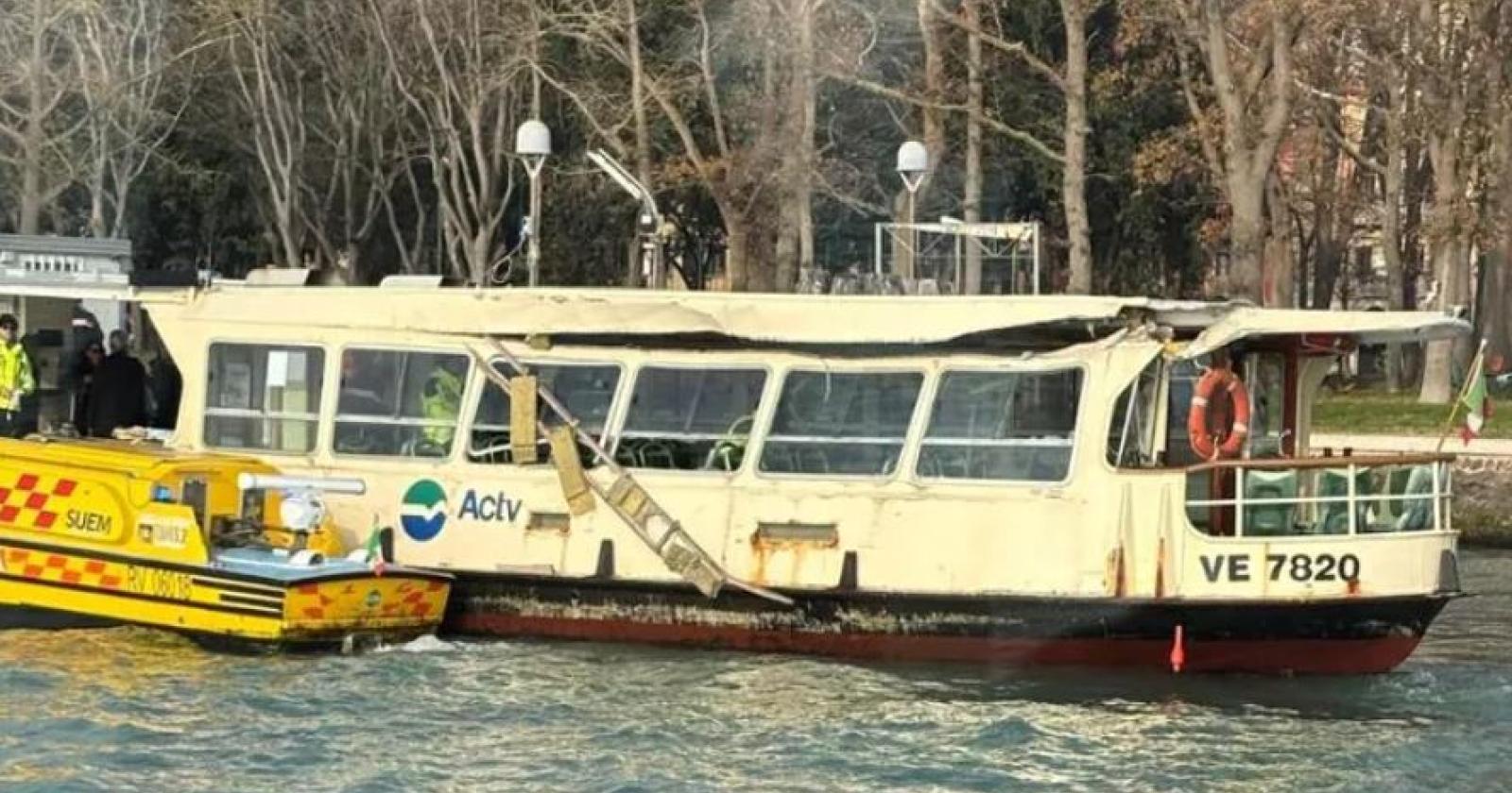 Incidente tra un vaporetto e un lancione granturismo, 7i feriti