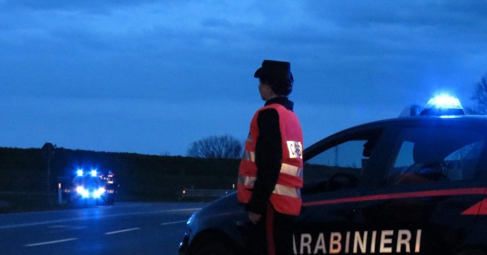 In auto con una mazza, denunciato