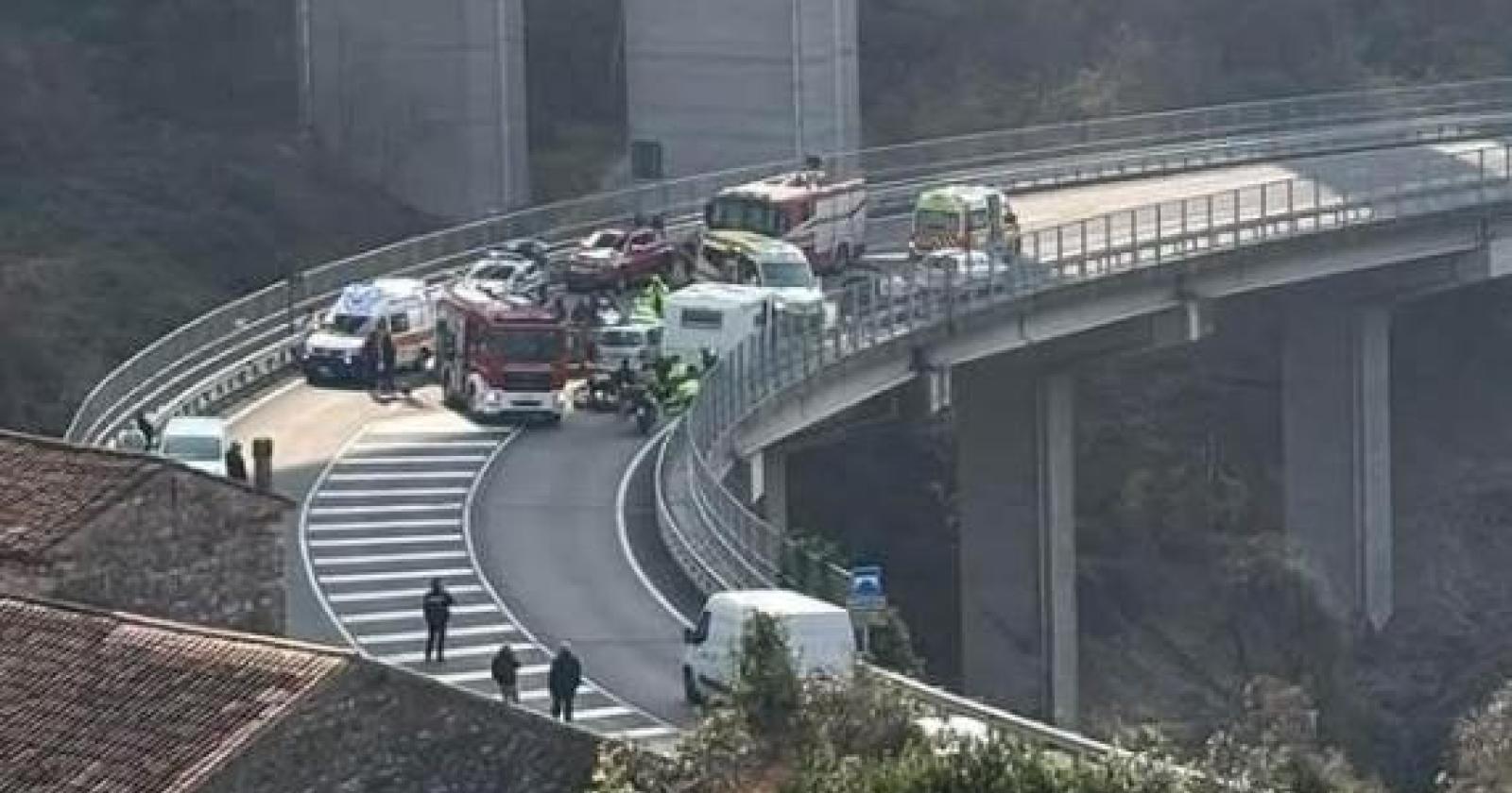 Tragedia sulla Statale Alemagna: una bambina perde la vita in un incidente stradale
