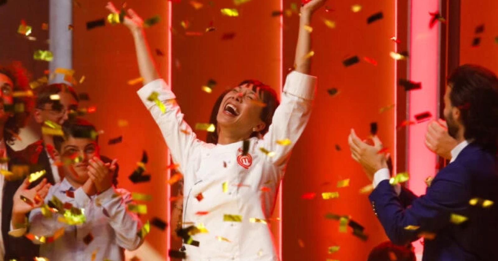 MasterChef 2025: Anna Zhang conquista il titolo con un menù che unisce culture e sapori