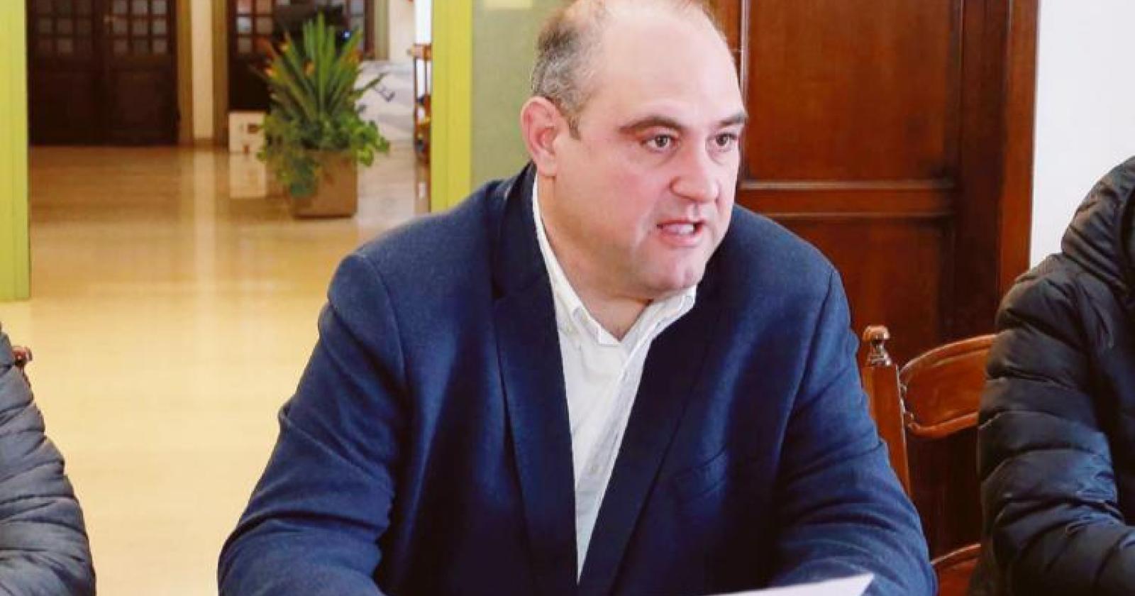 Spese per il Natale, ancora polemica
