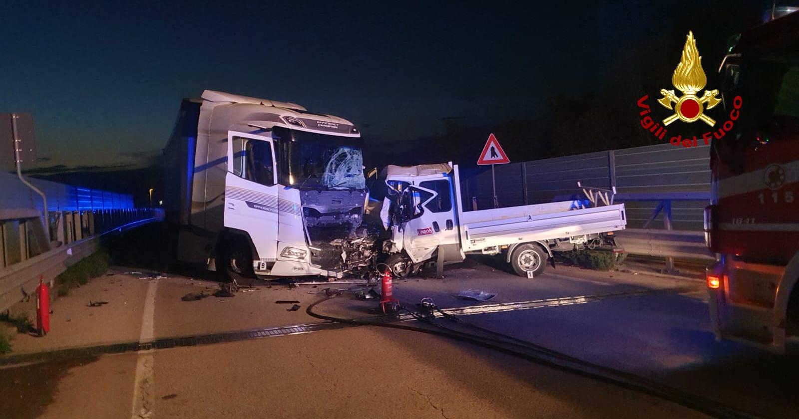 Tragedia a Loreggia: Due Morti e Due Feriti in un Drammatico Incidente Stradale