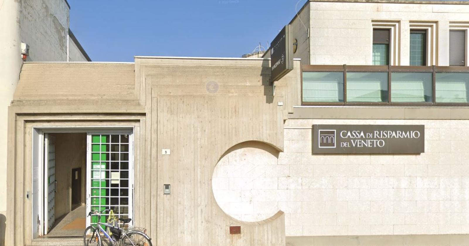 Banca Intesa Sanpaolo, il sindaco non si arrende