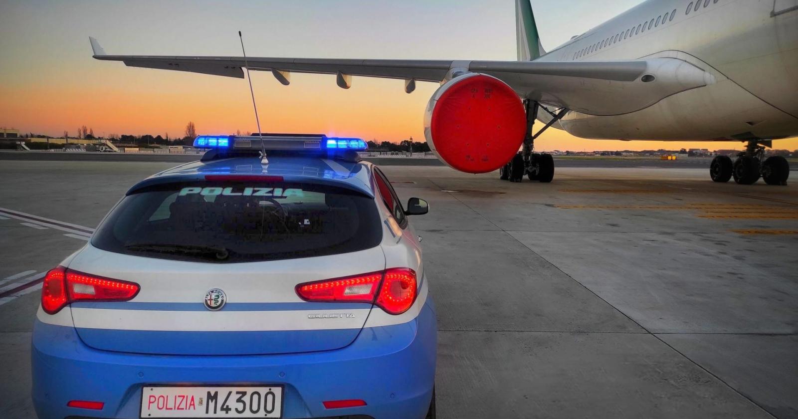 Condannato al carcere, viene espulso