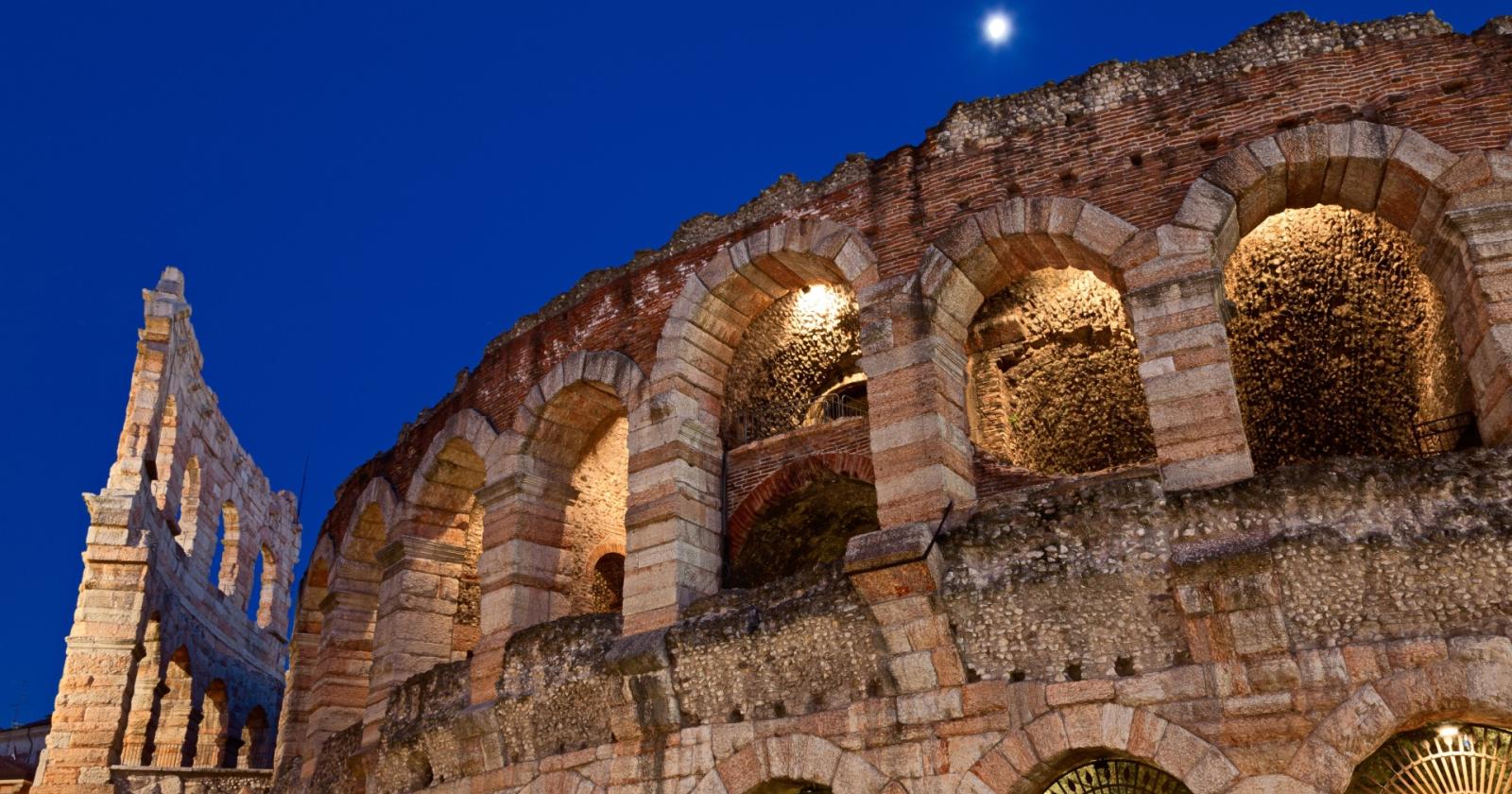 Torna l'OperaBus Service tra Verona e il Garda