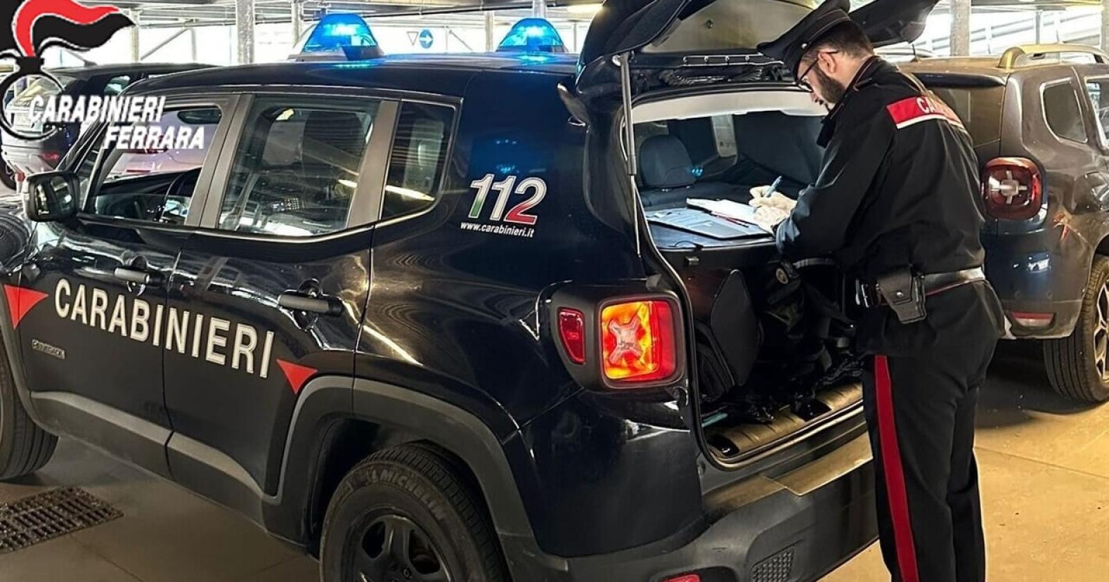 Un'ombra nel parcheggio: fermato un 40enne con arnesi sospetti