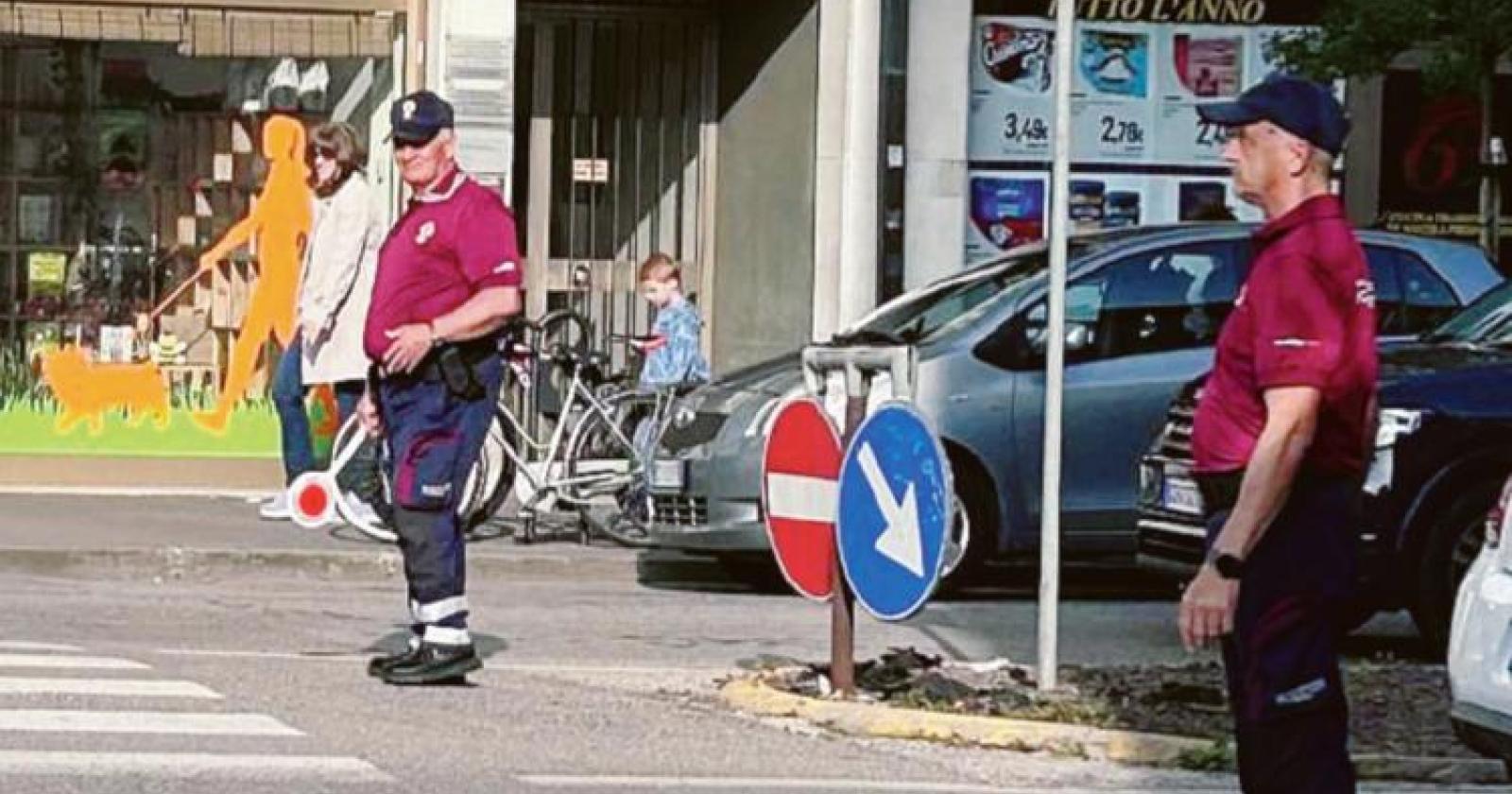 Volontari al controllo sulla città