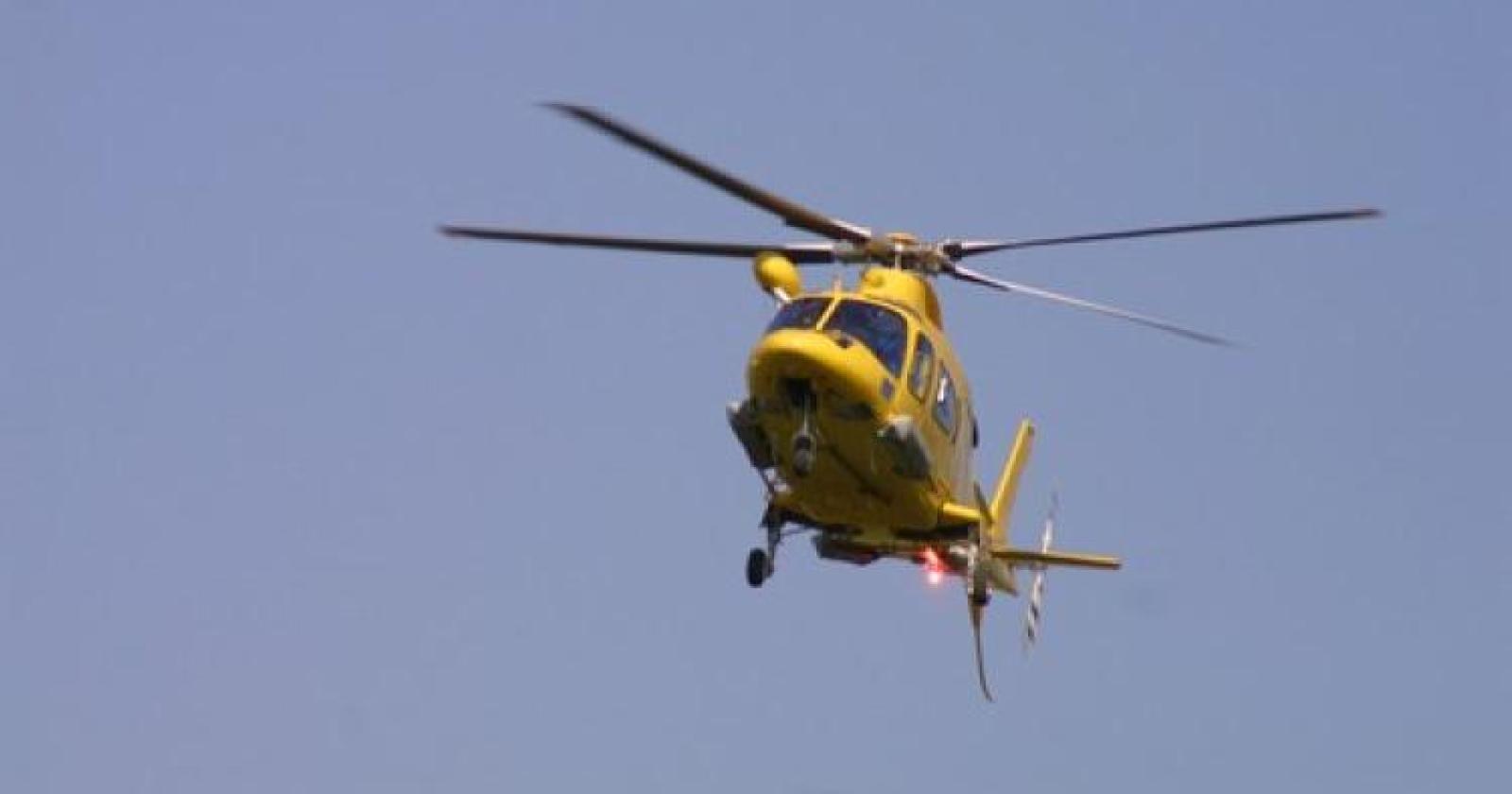 Tragedia sfiorata a Villa Estense: ciclista investito da un'auto, trasportato in elisoccorso a Padova