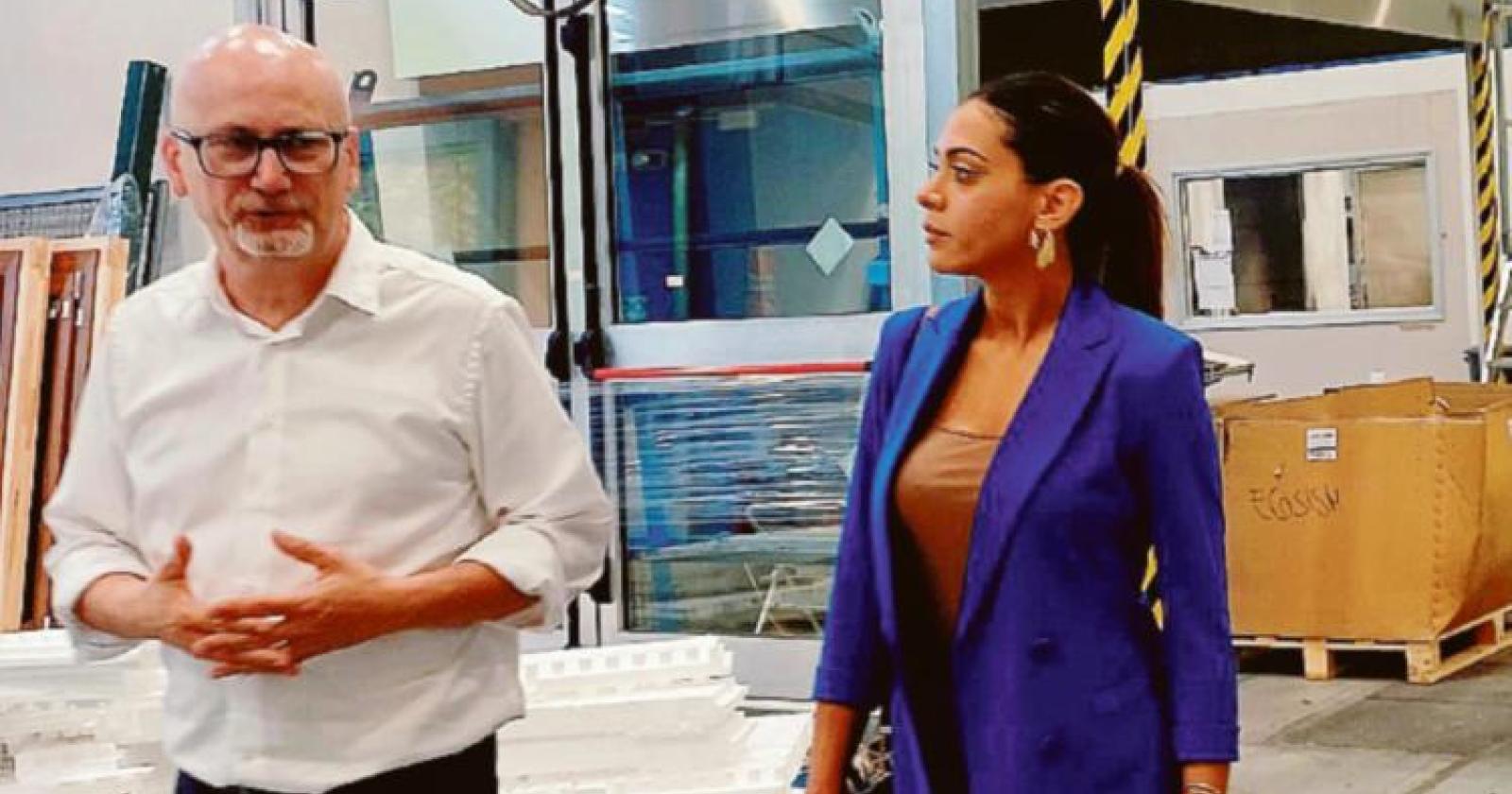 “Esempio di lavoro e tecnologia”