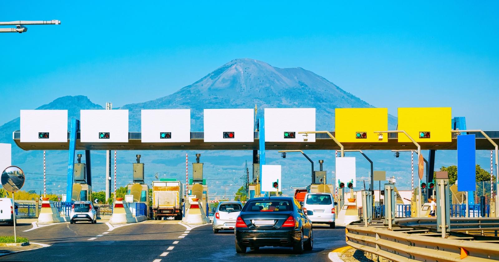 Tensioni nella maggioranza: salta l'aumento dei pedaggi autostradali