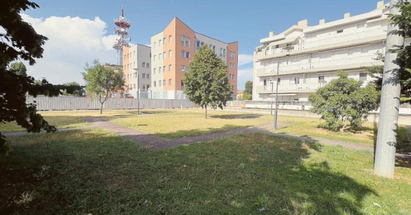Campi sportivi dietro la stazione