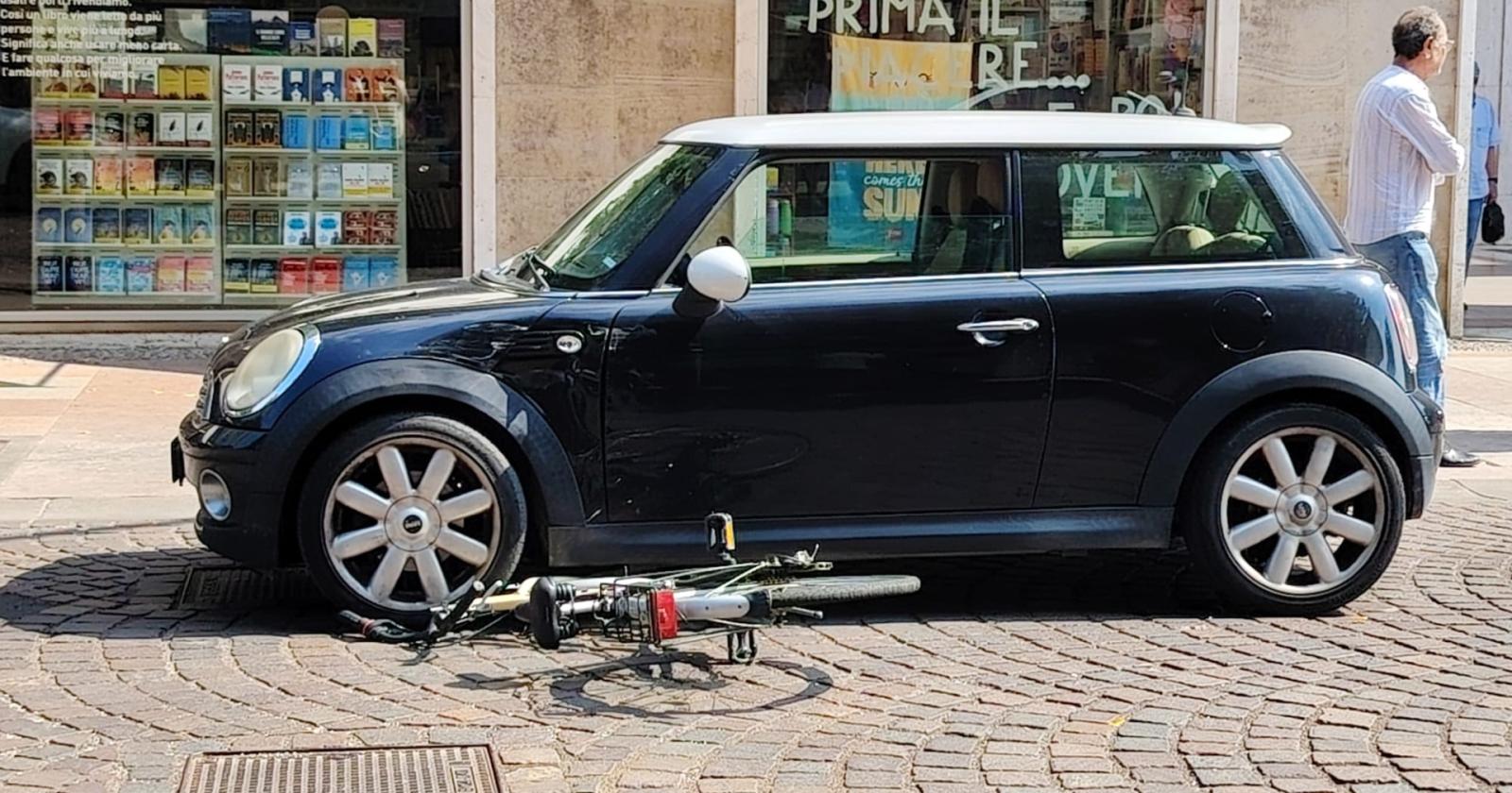 Miracolo sul Corso è illeso