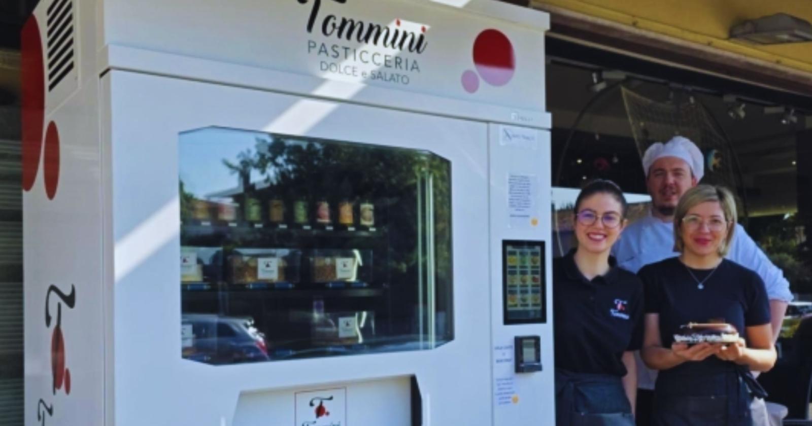 Vicenza rivoluziona il dolce: il primo distributore automatico di torte attivo 24 ore su 24