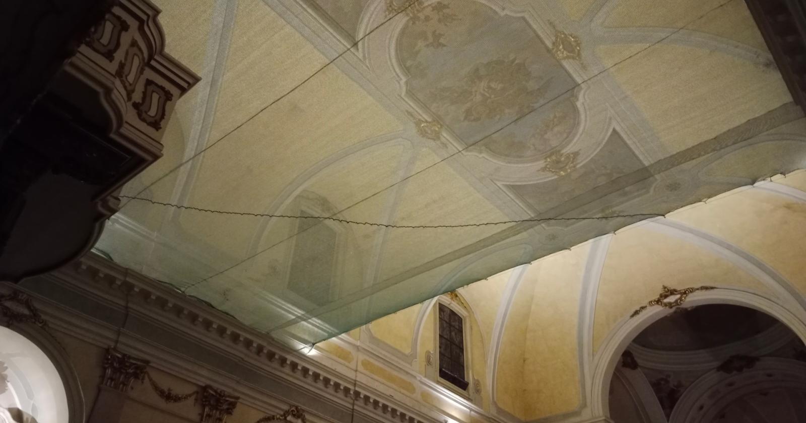 Arriva la rete e riapre la chiesa