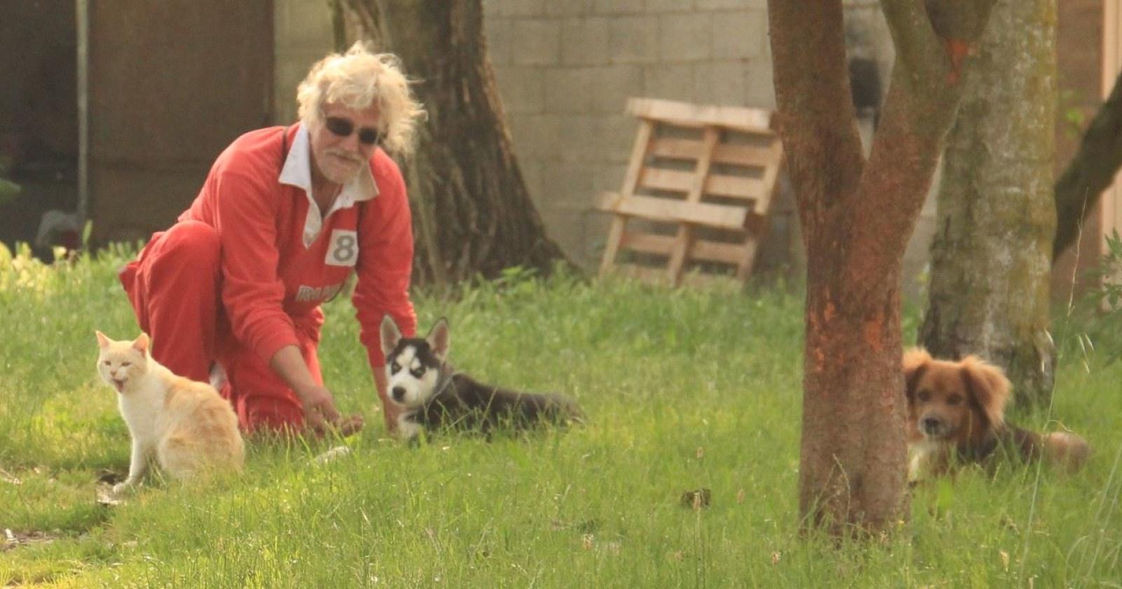 San Biagio di Callalta piange Danilo, il 59enne che visse in auto per salvare i suoi animali