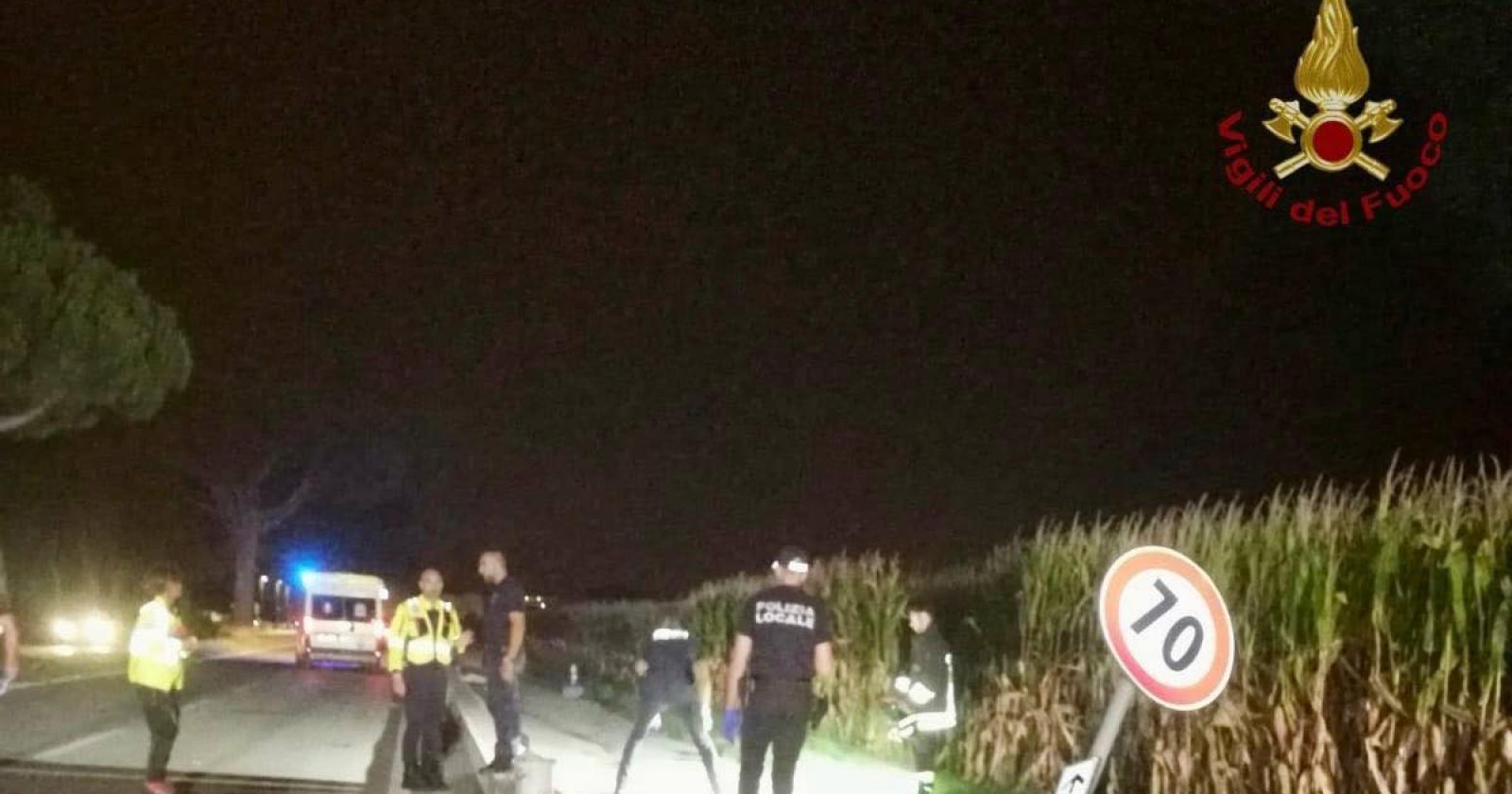 Jesolo, scontro tra scooter e Fiat 500: muore 22enne, grave il conducente
